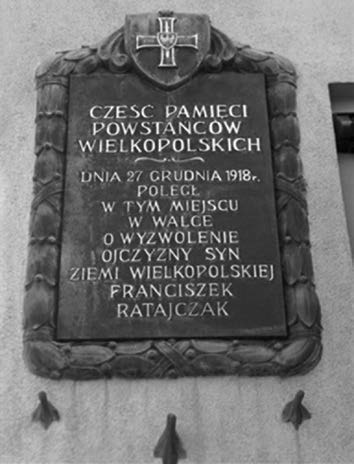 6. Tablica poświęcona Franciszkowi Ratajczakowi odsłonięta w 1956 r., fot. ze zb. cyryl.poznan.pl