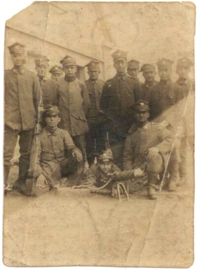 Żołnierze 10. pułku strzelców wielkopolskich z karabinem  MG 08/15, lato 1919 r.