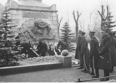 Obchody rocznicy Powstania Wlkp. 1932 cmentarz Górczyński (NAC)