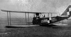 Greater Poland’s Rumpler C.I No. 13046/17 after an unfortunate landing. Taken over by the Greater Poland insurgents on 6 January 1919, it was in stock at the Air Base in Ławica, at least till the end of August.
Photo from the collections of the “Polona” Digital National Library
